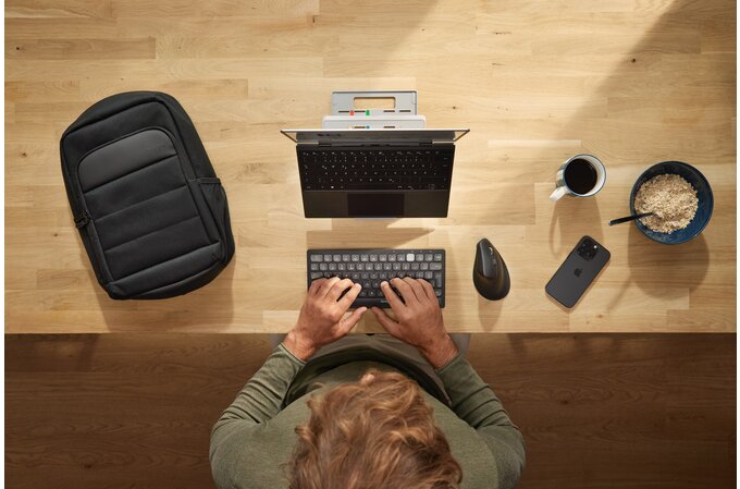 Kensington Dual Wireless Compact Keyboard